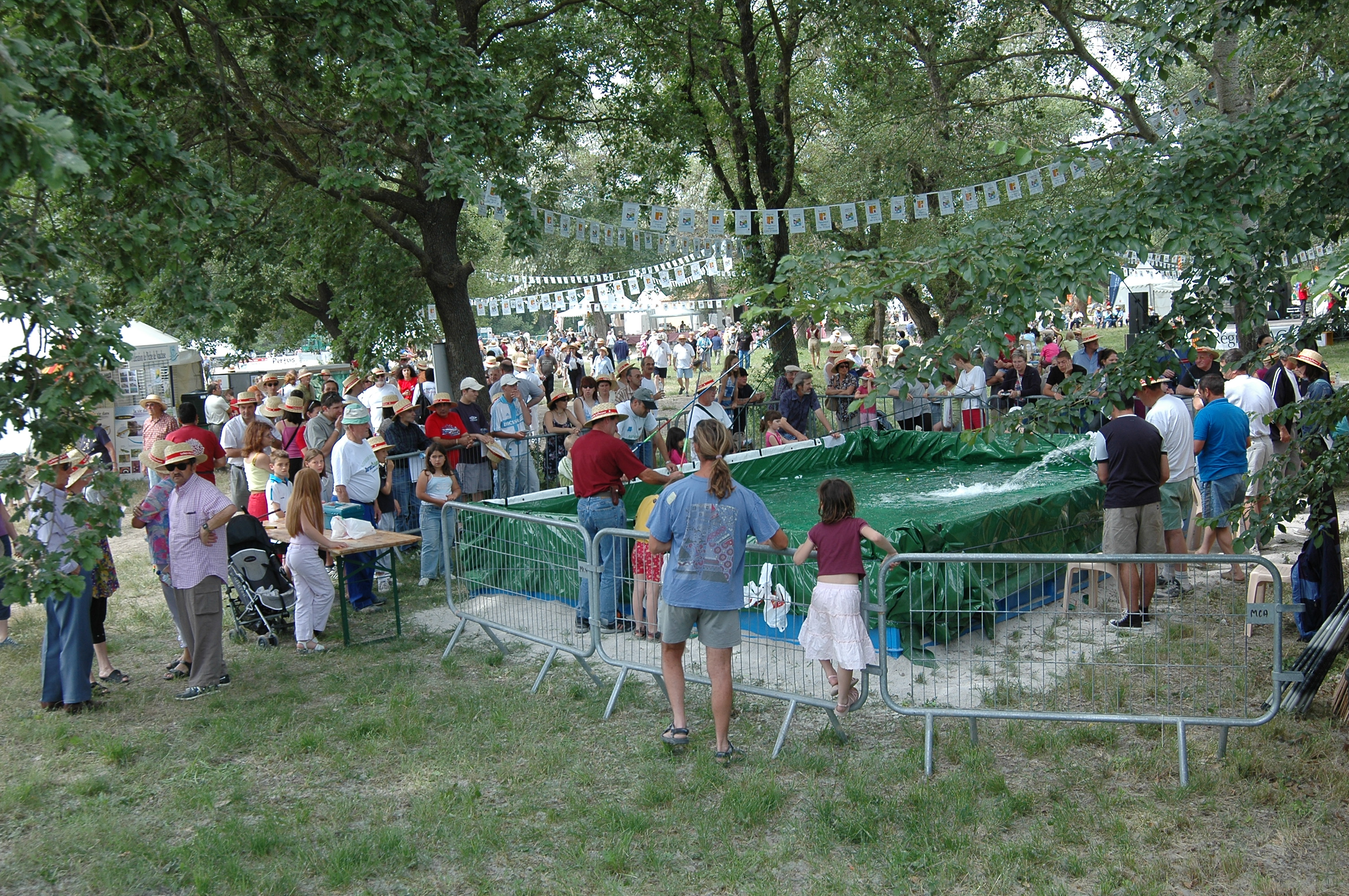 F�te de la P�che et de l'Eau en Sud Luberon � L'Etang de la Bonde