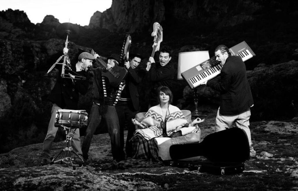 Lyla on the Rock - Festival Improbable