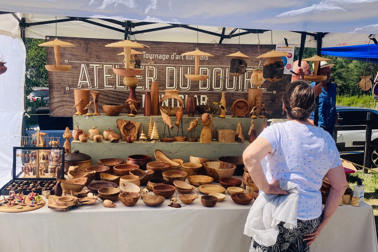 March� et ateliers d�couverte artisanat bois