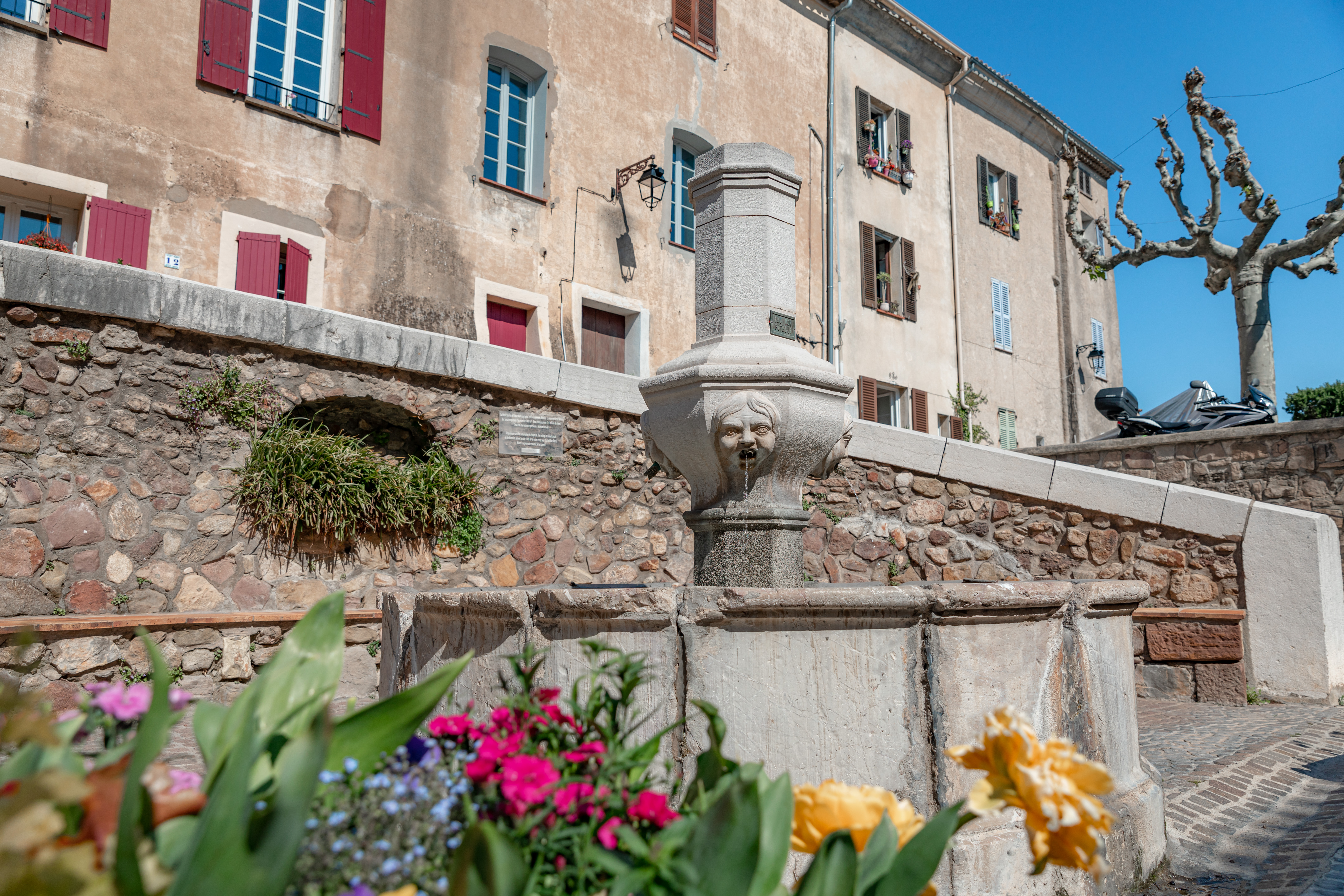 Roquebrune au fil de l'eau