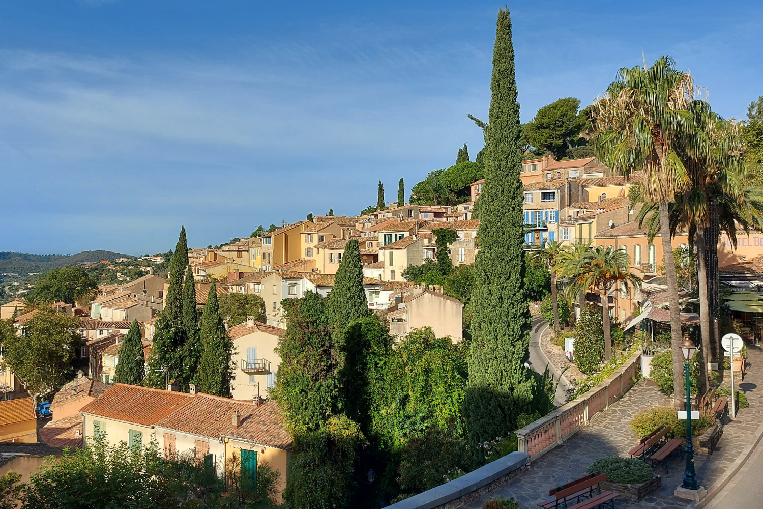 Visite guid�e -Bormes des artistes