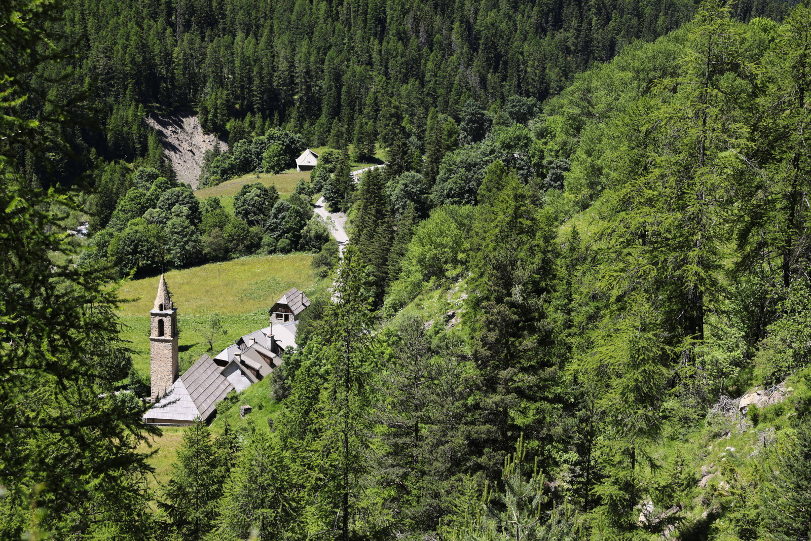Balade lecture de La Libri dans le vallon du Laverq