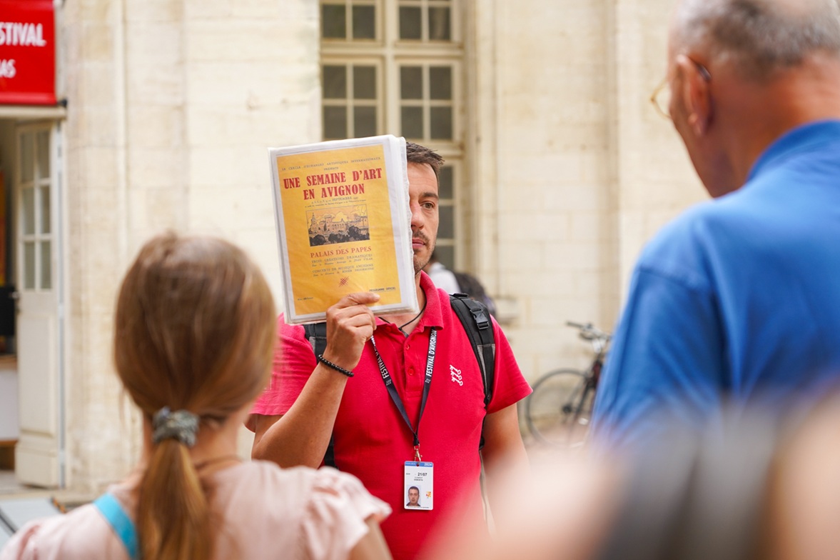 Visite de l'histoire du Festival d'Avignon en anglais