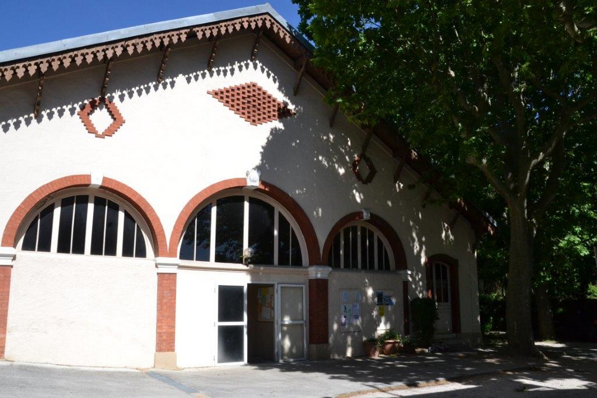 Conf�rence : La proven�alit� � Aix au fil de la vie de Cezanne