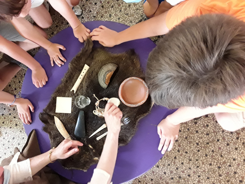 Atelier : La pr�histoire du bout des doigts
