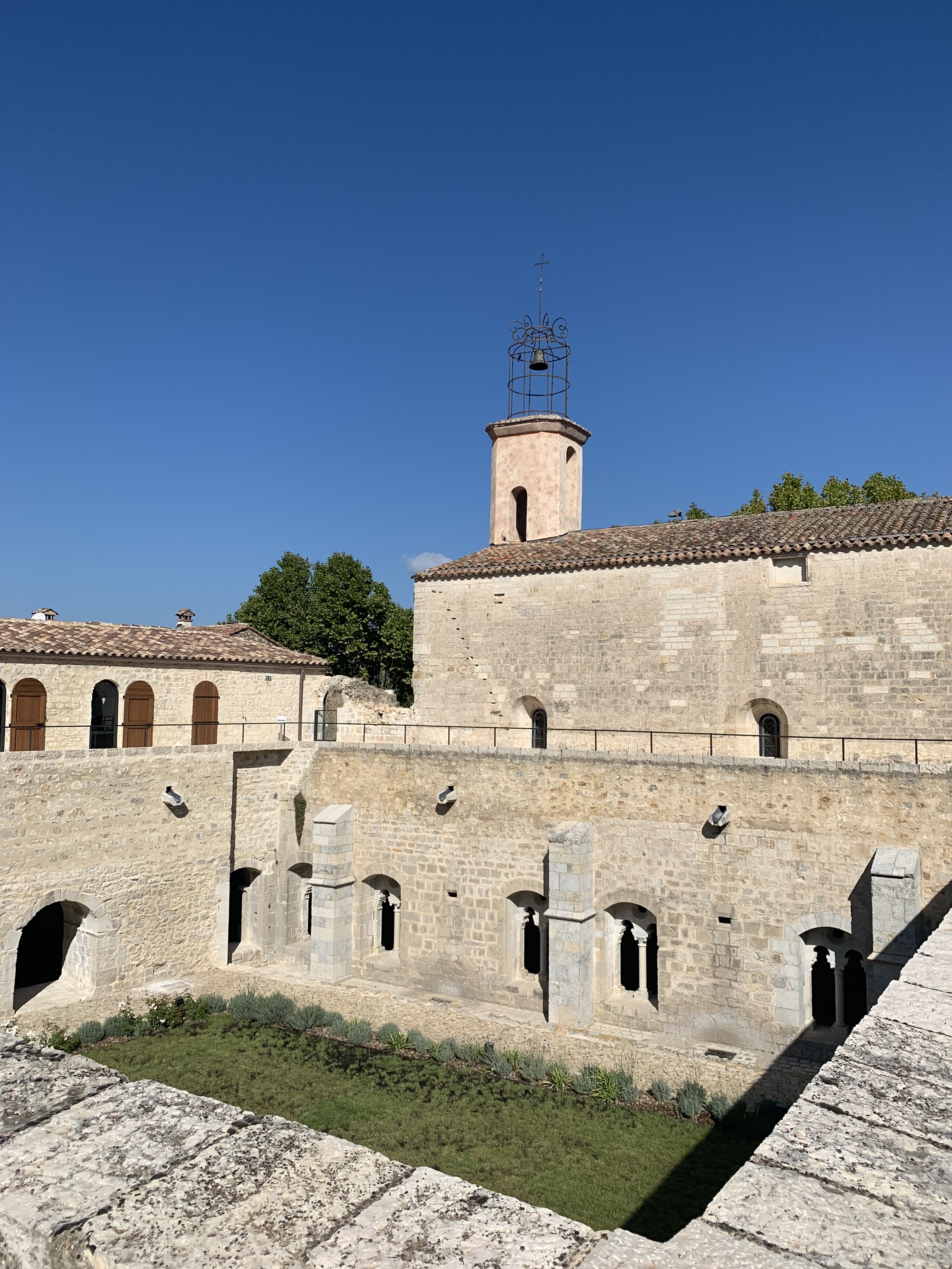 Visite guid�e : Histoire et Arch�ologie de l'abbaye de La Celle