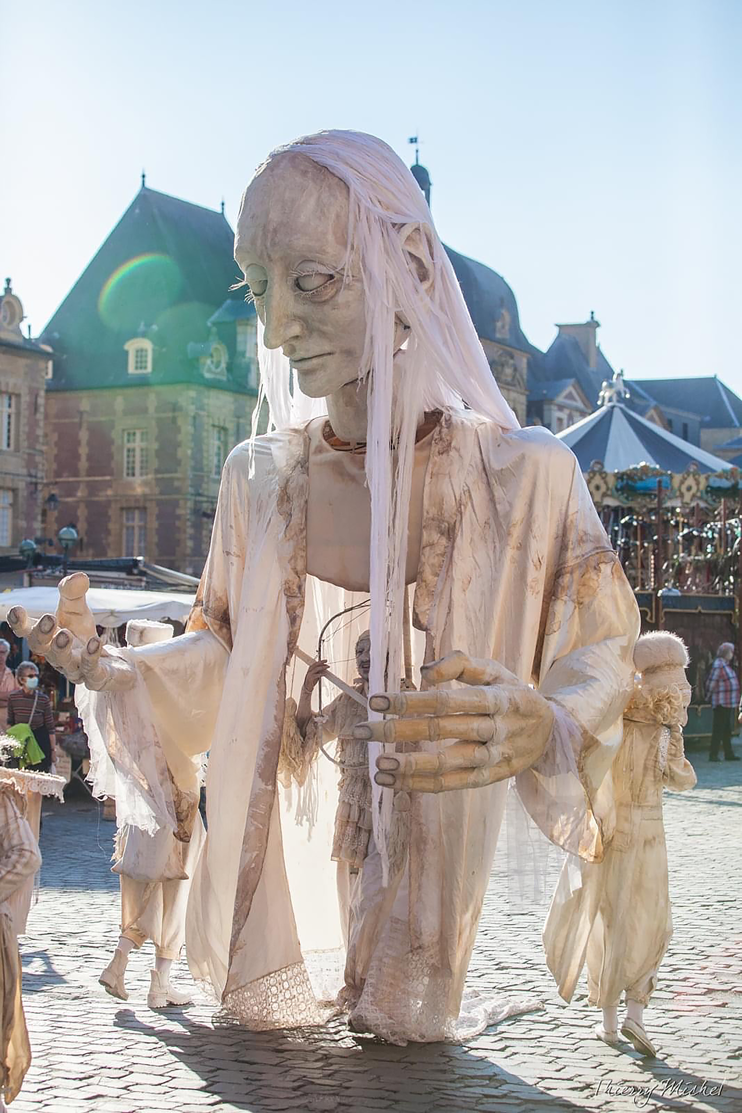 LA DAME BLANCHE Cie Dera�denz
