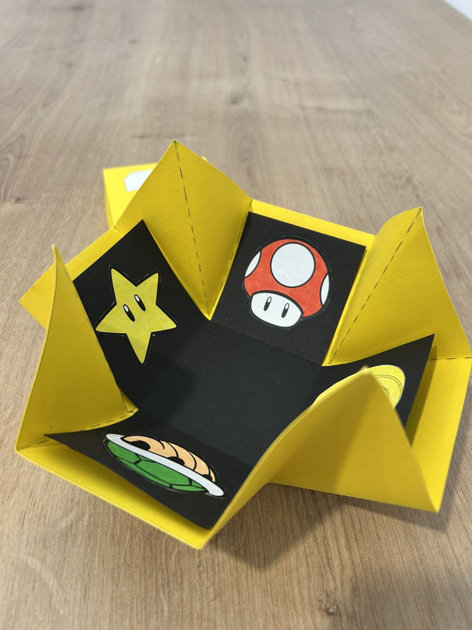 Cr�ation d�une bo�te � explosion Mario