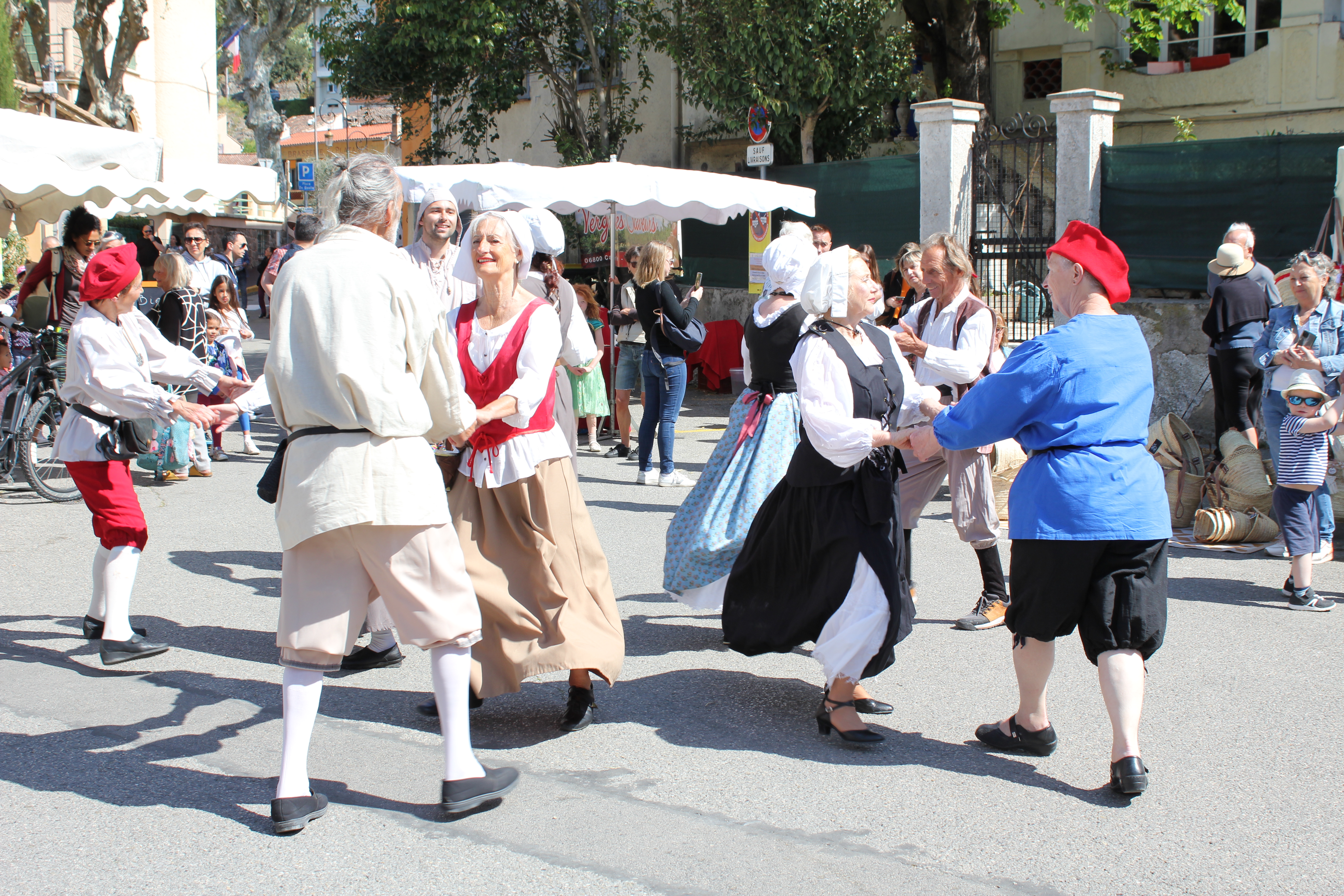 Danses Villageoises, Renaissance et Belle Epoque