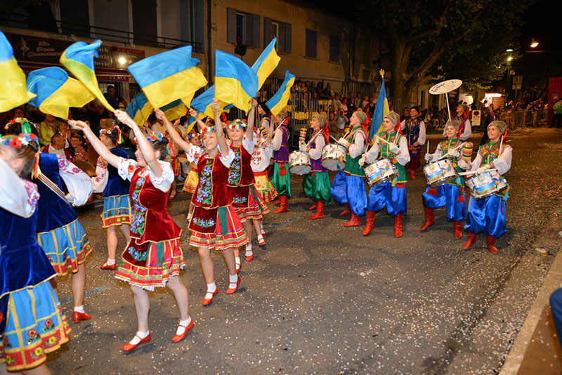 Spectacle par l'ensemble ukrainien Barvinok