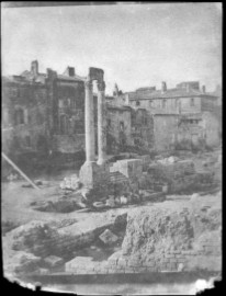 � Les monuments d�Arles dans l��il des premiers photographes du XIXe si�cle �