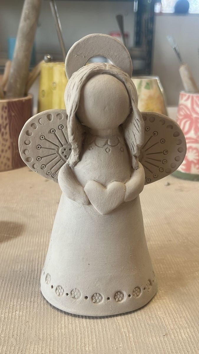Atelier modelage : anges et lutins pour un no�l scintillant