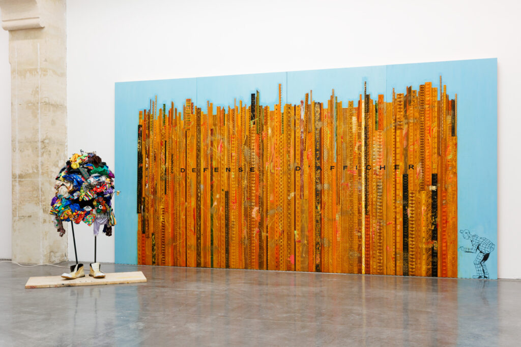 Au son de l�orgue de Barbarie, en pr�sence de l�artiste Mathis Collins