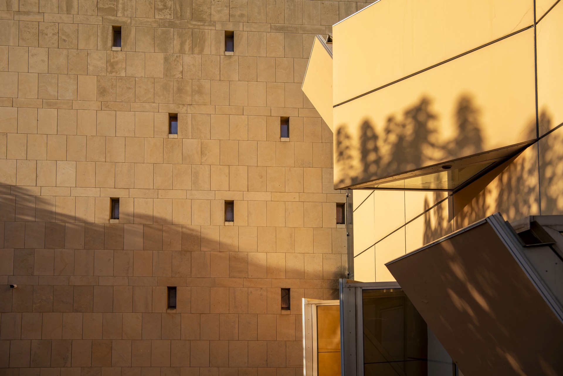En lumi�re ! Visite guid�e architecturale des Archives nationales d'outre-mer