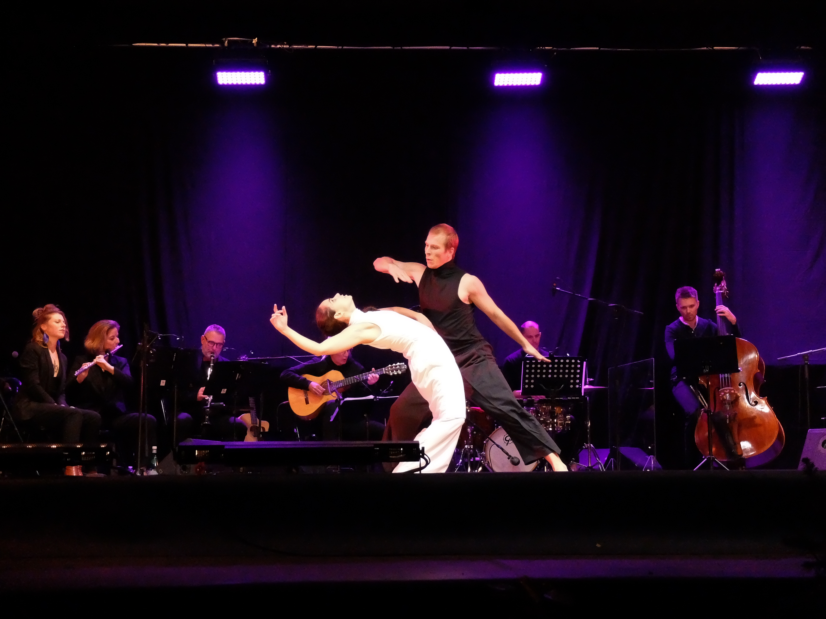 Les Monument' Arles - Spectacle d'ouverture : CLAP !