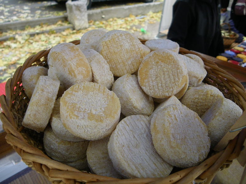 Les p'tits march�s de La B�tie Montsal�on