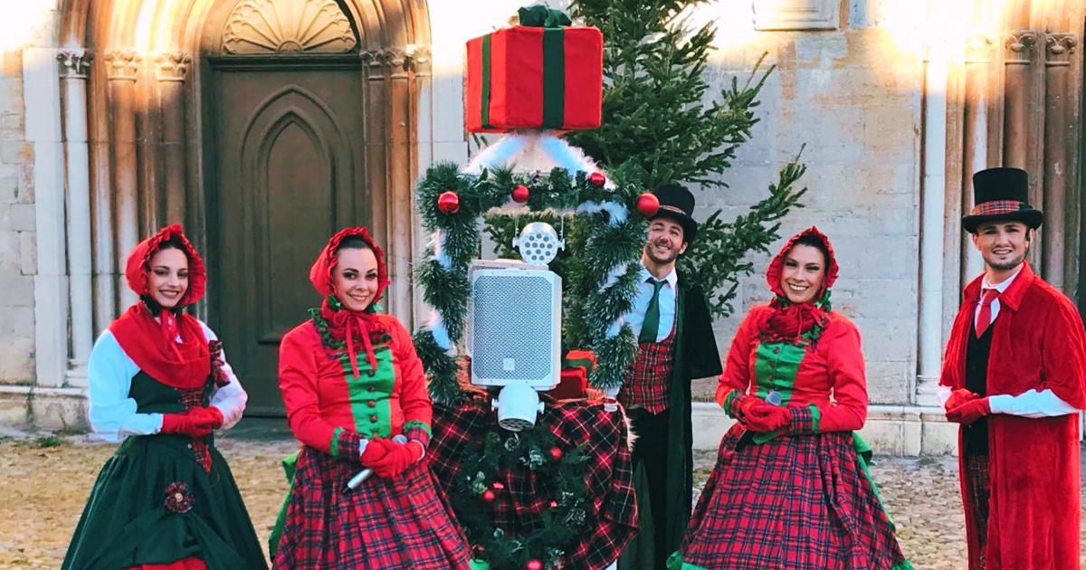 No�l dans le village pr�f�r� des Fran�ais : patinoire, jeux enfants et animation musicale