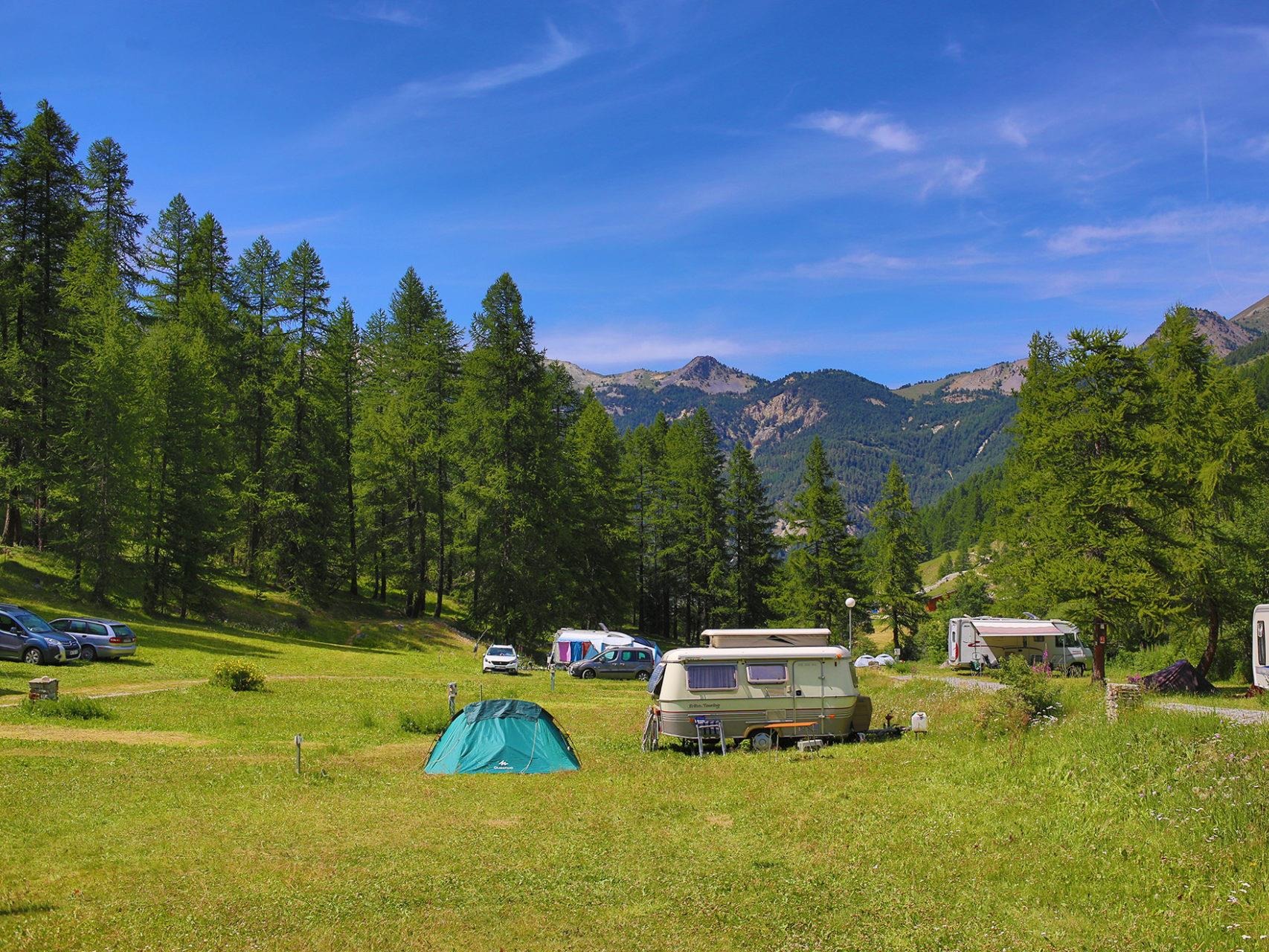 franse-camping Camping Les Mélèzes Ceillac