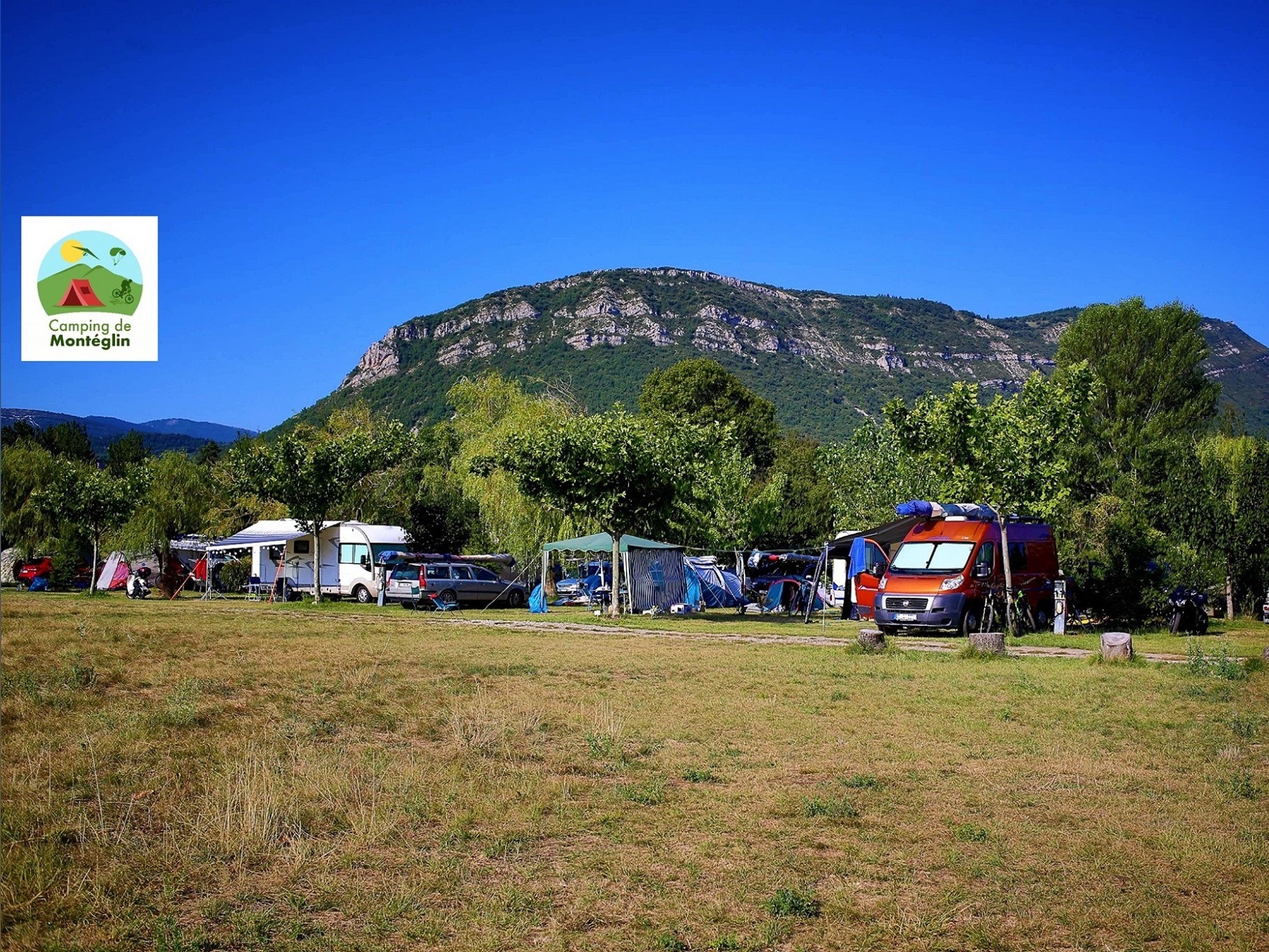 franse-camping Camping de Montglin Laragne-Montglin