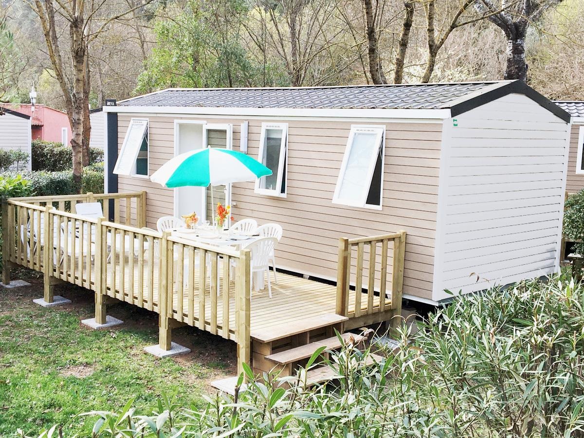 Camping Flower Camping les Tomasses Belgentier