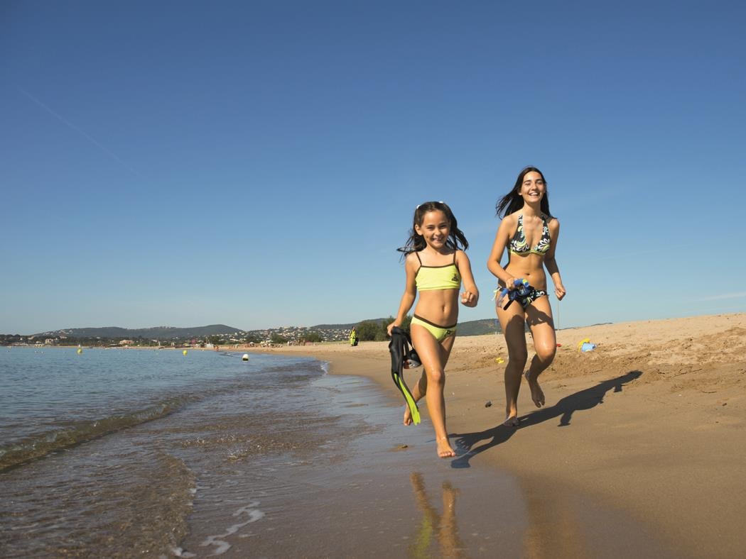 franzosisch-camping Camping Marvilla Parks - La Plage d'Argens Saint Aygulf