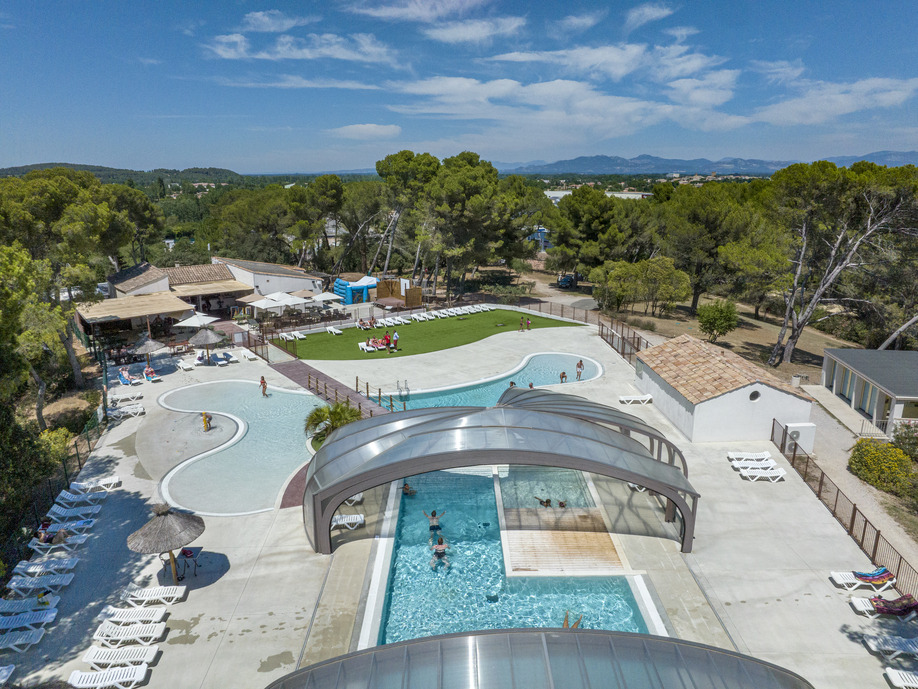 franse-camping Camping Avignon Parc Vedne